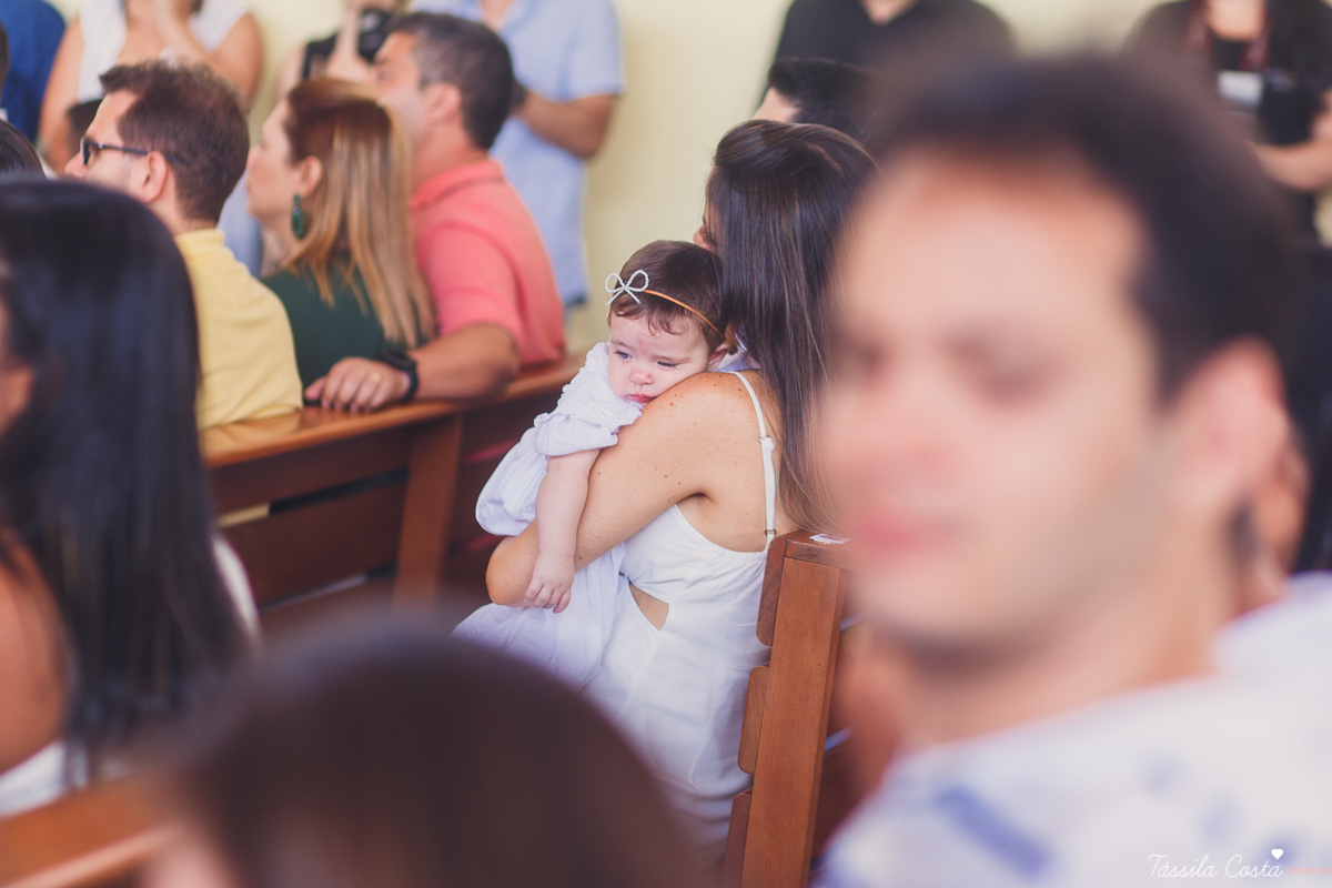 batizado da Mariah, feito na Igreja Santuário Nossa Senhora de Fátima, no Bairro de Fátima, em Serra - ES, fotografia de batizado em Vitória ES, almoço de batizado no Boulevard Lagoa na Serra, decoração linda de batizado, o que a madrinha veste no batizad