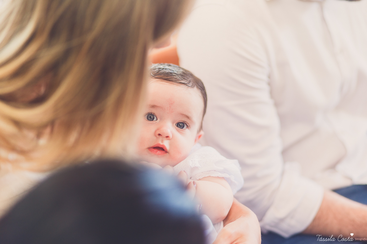 batizado da Mariah, feito na Igreja Santuário Nossa Senhora de Fátima, no Bairro de Fátima, em Serra - ES, fotografia de batizado em Vitória ES, almoço de batizado no Boulevard Lagoa na Serra, decoração linda de batizado, o que a madrinha veste no batizad