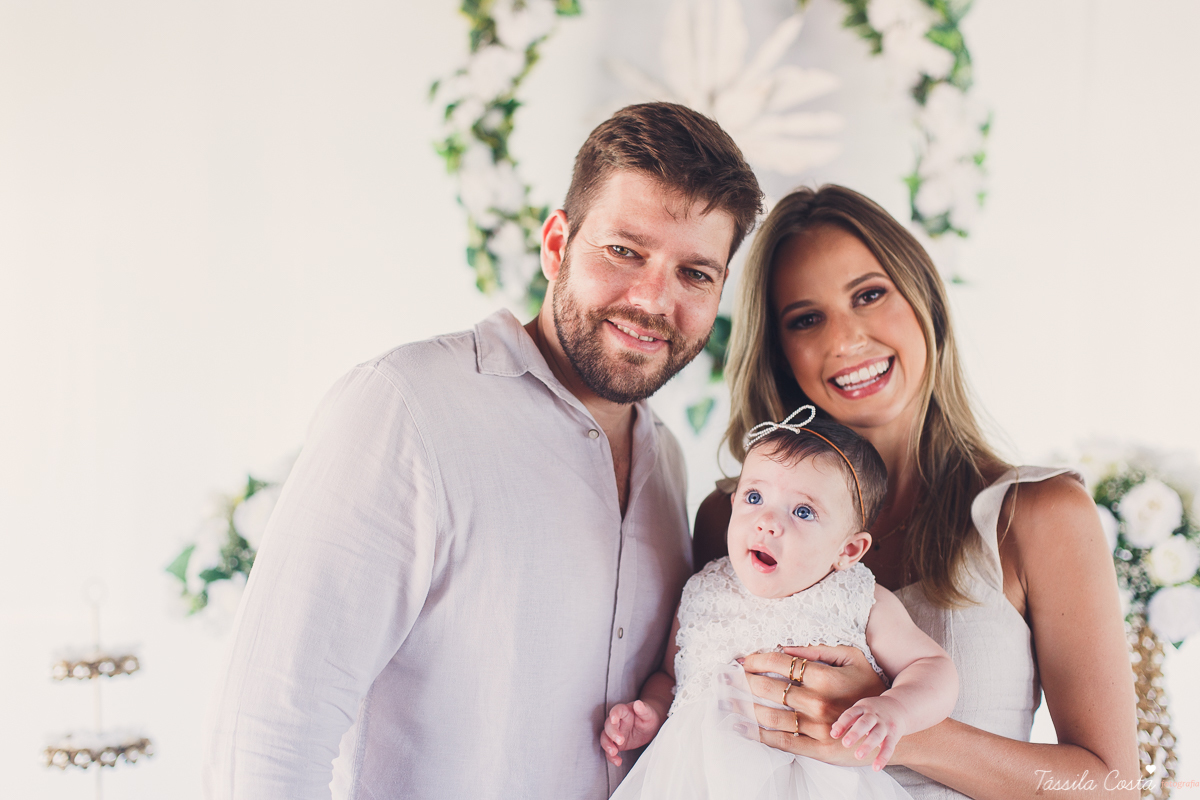 batizado da Mariah, feito na Igreja Santuário Nossa Senhora de Fátima, no Bairro de Fátima, em Serra - ES, fotografia de batizado em Vitória ES, almoço de batizado no Boulevard Lagoa na Serra, decoração linda de batizado, o que a madrinha veste no batizad