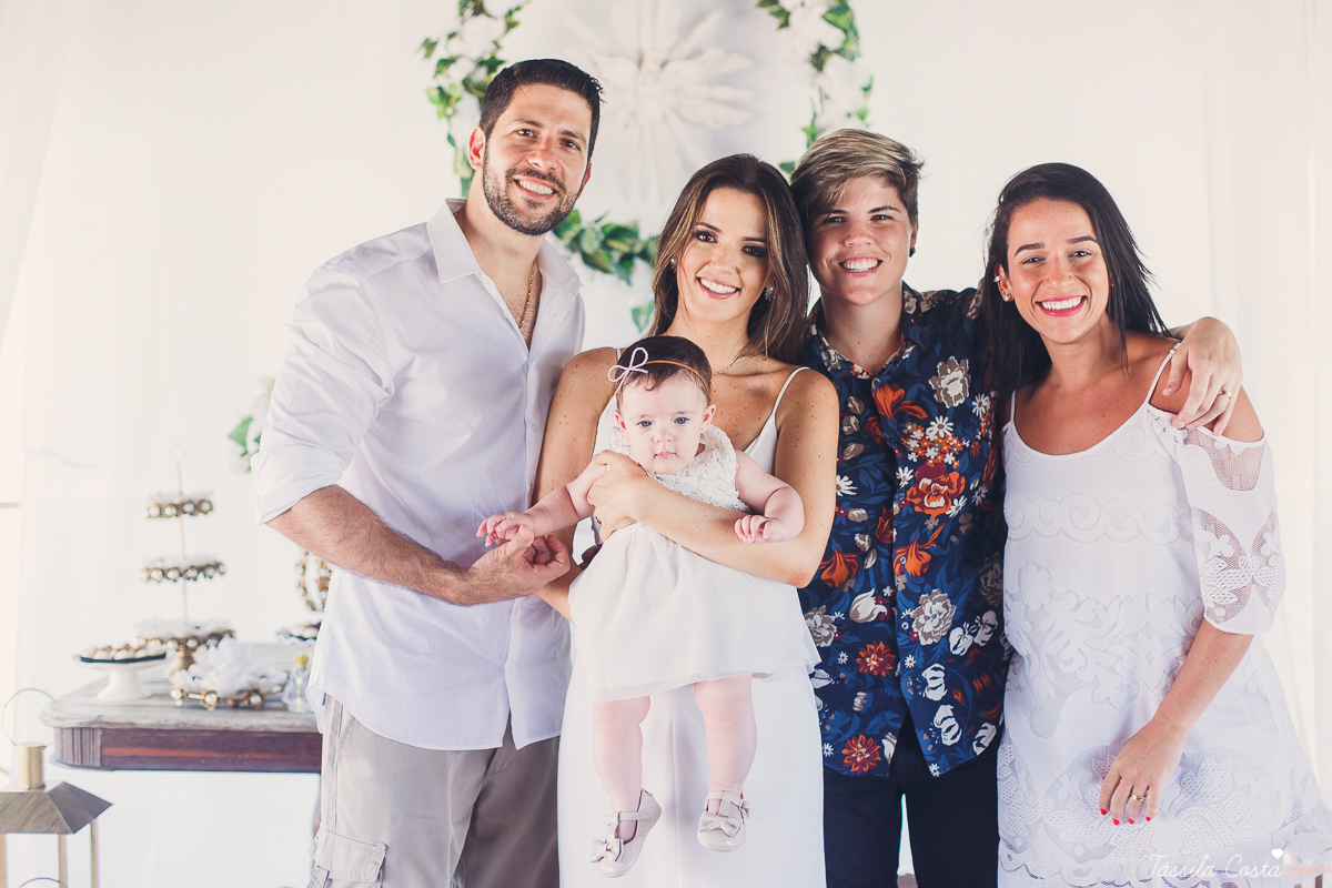 batizado da Mariah, feito na Igreja Santuário Nossa Senhora de Fátima, no Bairro de Fátima, em Serra - ES, fotografia de batizado em Vitória ES, almoço de batizado no Boulevard Lagoa na Serra, decoração linda de batizado, o que a madrinha veste no batizad