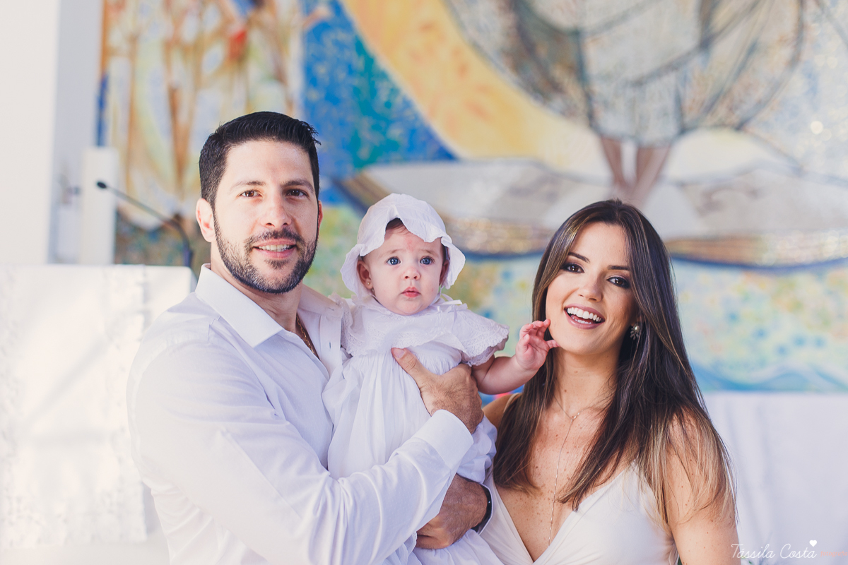 batizado da Mariah, feito na Igreja Santuário Nossa Senhora de Fátima, no Bairro de Fátima, em Serra - ES, fotografia de batizado em Vitória ES, almoço de batizado no Boulevard Lagoa na Serra, decoração linda de batizado, o que a madrinha veste no batizad
