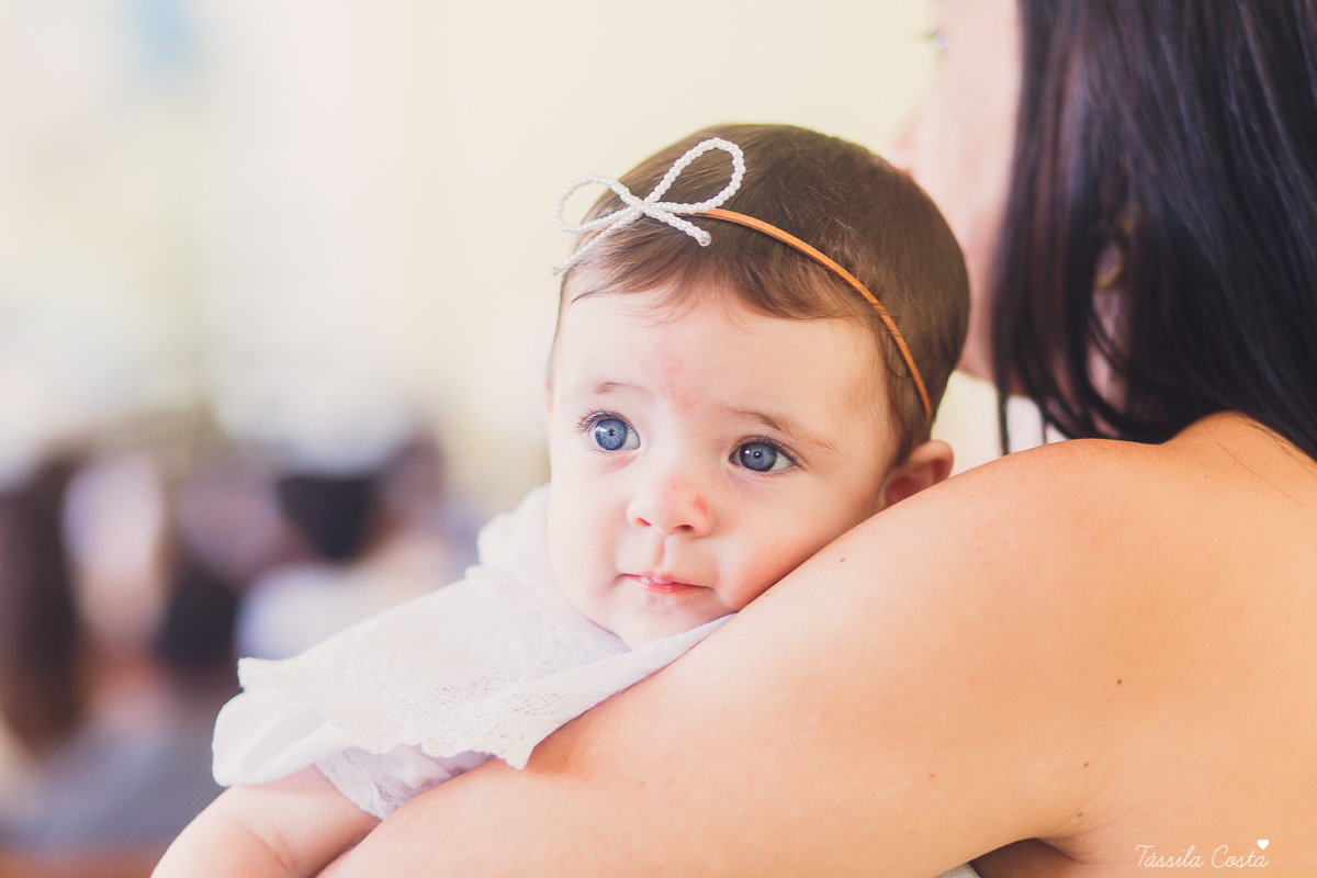 batizado da Mariah, feito na Igreja Santuário Nossa Senhora de Fátima, no Bairro de Fátima, em Serra - ES, fotografia de batizado em Vitória ES, almoço de batizado no Boulevard Lagoa na Serra, decoração linda de batizado, o que a madrinha veste no batizad