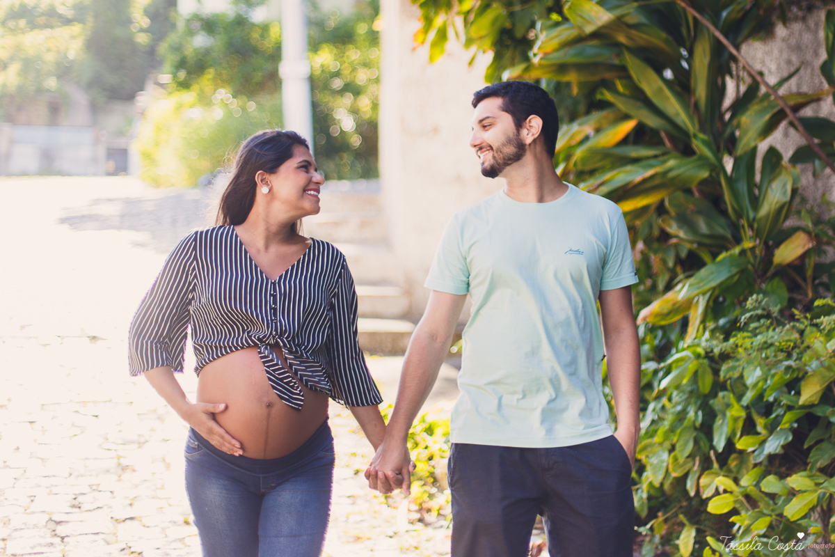 fotos lindas feitas na Praia da Costa, lugares em Vila Velha para fazer fotos de grávida, Praia linda para fotos de grávida em Vila Velha, mundo azul, esperando o primeiro filho, Dr Maria Angélica, hospital Vitória Apart, tássila costa fotografia