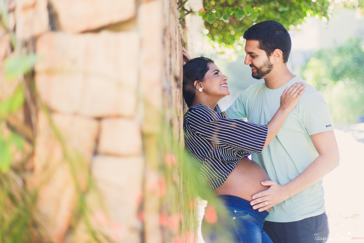 fotos lindas feitas na Praia da Costa, lugares em Vila Velha para fazer fotos de grávida, Praia linda para fotos de grávida em Vila Velha, mundo azul, esperando o primeiro filho, Dr Maria Angélica, hospital Vitória Apart, tássila costa fotografia