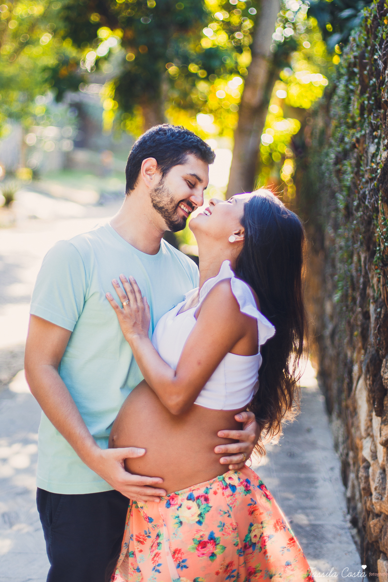 fotos lindas feitas na Praia da Costa, lugares em Vila Velha para fazer fotos de grávida, Praia linda para fotos de grávida em Vila Velha, mundo azul, esperando o primeiro filho, Dr Maria Angélica, hospital Vitória Apart, tássila costa fotografia