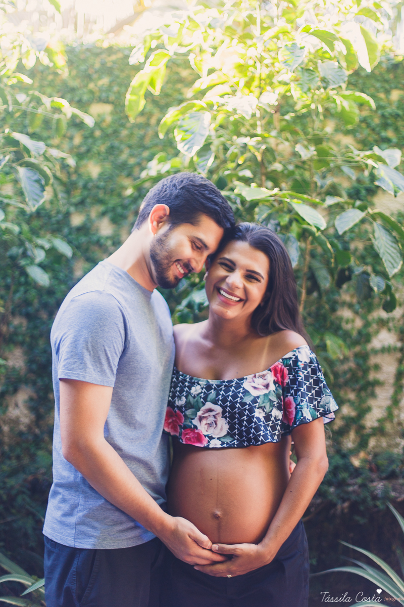 fotos lindas feitas na Praia da Costa, lugares em Vila Velha para fazer fotos de grávida, Praia linda para fotos de grávida em Vila Velha, mundo azul, esperando o primeiro filho, Dr Maria Angélica, hospital Vitória Apart, tássila costa fotografia
