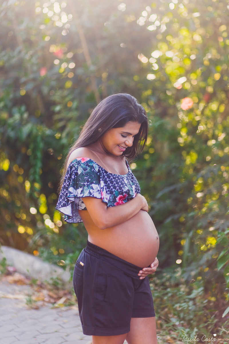 fotos lindas feitas na Praia da Costa, lugares em Vila Velha para fazer fotos de grávida, Praia linda para fotos de grávida em Vila Velha, mundo azul, esperando o primeiro filho, Dr Maria Angélica, hospital Vitória Apart, tássila costa fotografia