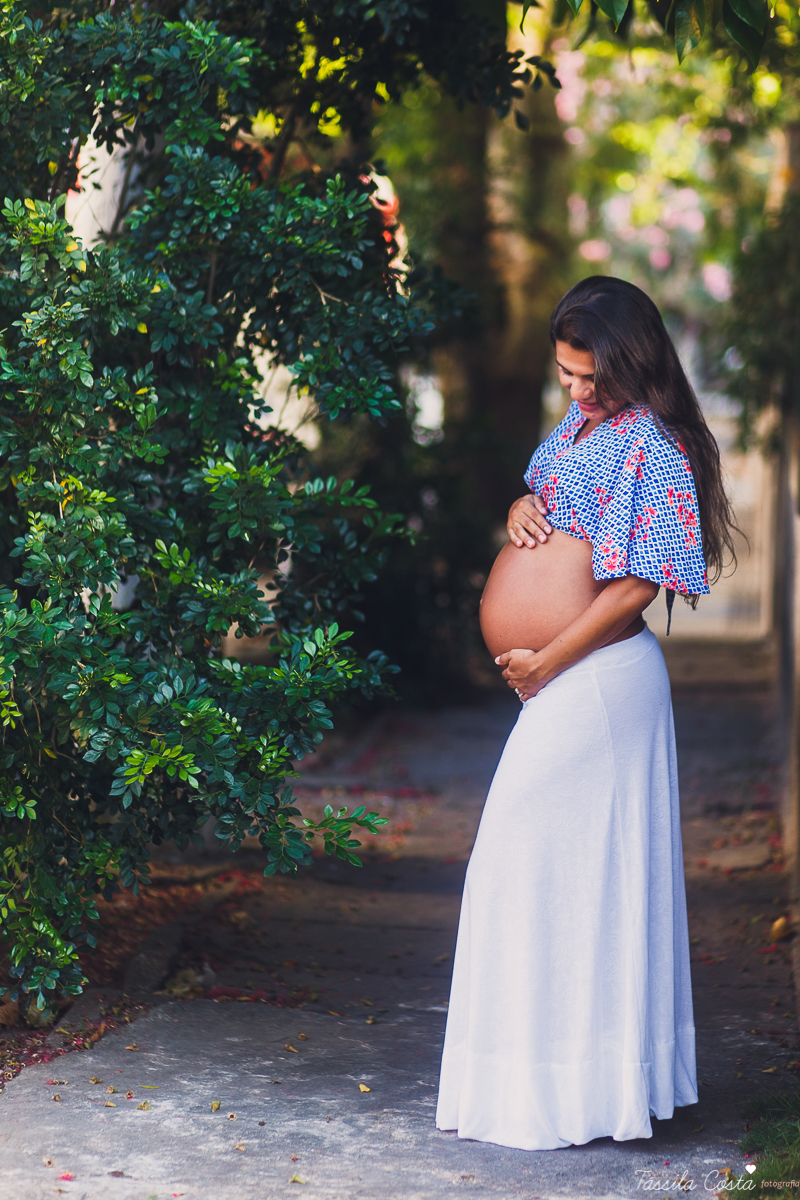 fotos lindas feitas na Praia da Costa, lugares em Vila Velha para fazer fotos de grávida, Praia linda para fotos de grávida em Vila Velha, mundo azul, esperando o primeiro filho, Dr Maria Angélica, hospital Vitória Apart, tássila costa fotografia