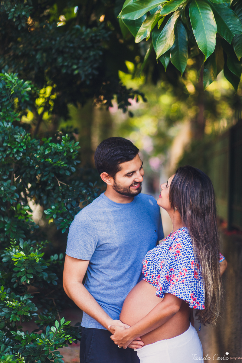 fotos lindas feitas na Praia da Costa, lugares em Vila Velha para fazer fotos de grávida, Praia linda para fotos de grávida em Vila Velha, mundo azul, esperando o primeiro filho, Dr Maria Angélica, hospital Vitória Apart, tássila costa fotografia