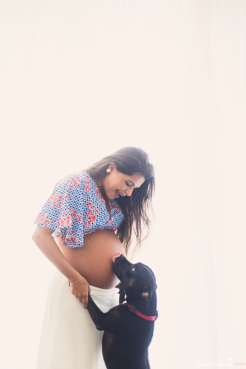 fotos lindas feitas na Praia da Costa, lugares em Vila Velha para fazer fotos de grávida, Praia linda para fotos de grávida em Vila Velha, mundo azul, esperando o primeiro filho, Dr Maria Angélica, hospital Vitória Apart, tássila costa fotografia