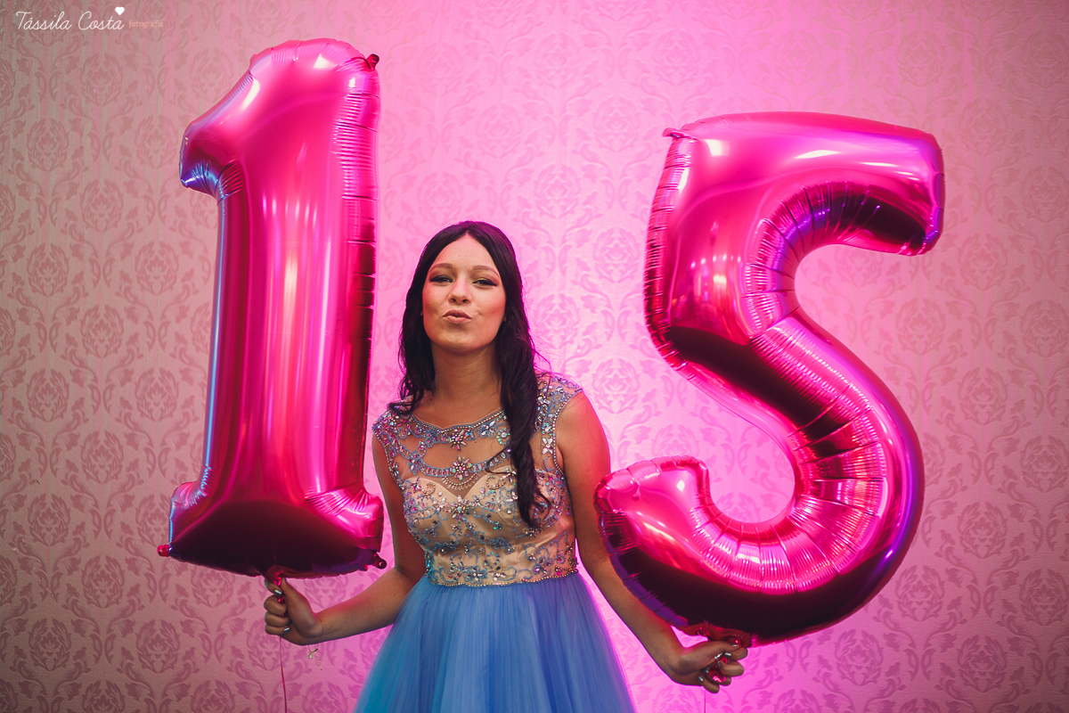 festa dos sonhos da Yasmin, aniversário de 15 anos, festa de princesa, tema carrossel, debutante Yasmin, festa em vitória es, no cerimonial o mais legal, decoração linda de 15 anos, festa maravilhosa, festa rosa e azul, 15 anos