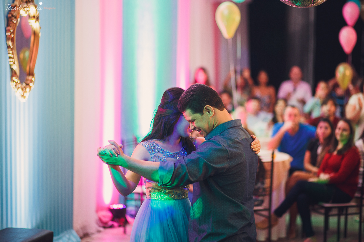 festa dos sonhos da Yasmin, aniversário de 15 anos, festa de princesa, tema carrossel, debutante Yasmin, festa em vitória es, no cerimonial o mais legal, decoração linda de 15 anos, festa maravilhosa, festa rosa e azul, 15 anos