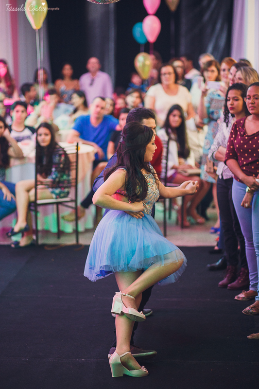 festa dos sonhos da Yasmin, aniversário de 15 anos, festa de princesa, tema carrossel, debutante Yasmin, festa em vitória es, no cerimonial o mais legal, decoração linda de 15 anos, festa maravilhosa, festa rosa e azul, 15 anos