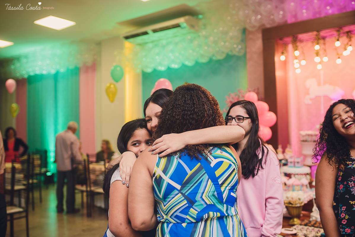 festa dos sonhos da Yasmin, aniversário de 15 anos, festa de princesa, tema carrossel, debutante Yasmin, festa em vitória es, no cerimonial o mais legal, decoração linda de 15 anos, festa maravilhosa, festa rosa e azul, 15 anos