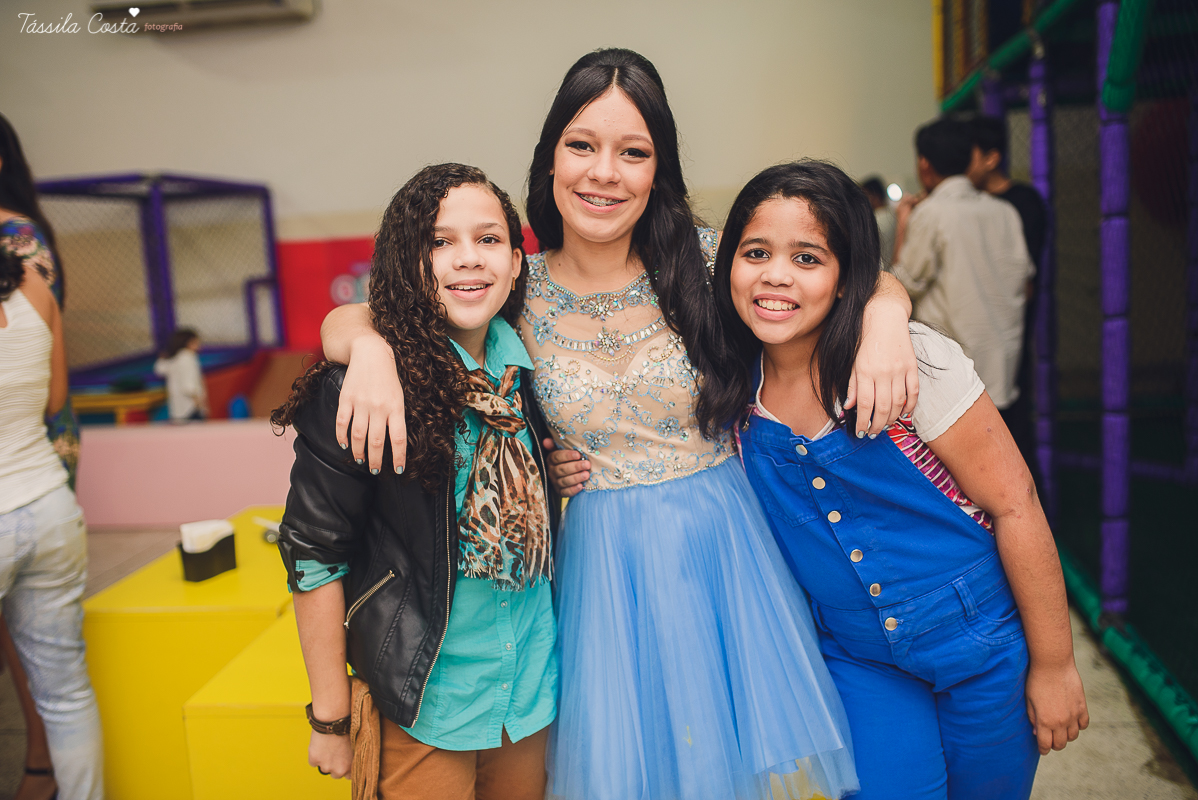 festa dos sonhos da Yasmin, aniversário de 15 anos, festa de princesa, tema carrossel, debutante Yasmin, festa em vitória es, no cerimonial o mais legal, decoração linda de 15 anos, festa maravilhosa, festa rosa e azul, 15 anos