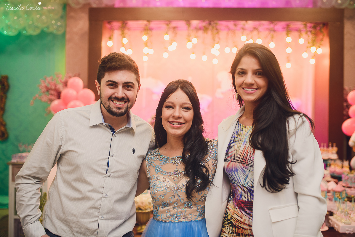 festa dos sonhos da Yasmin, aniversário de 15 anos, festa de princesa, tema carrossel, debutante Yasmin, festa em vitória es, no cerimonial o mais legal, decoração linda de 15 anos, festa maravilhosa, festa rosa e azul, 15 anos