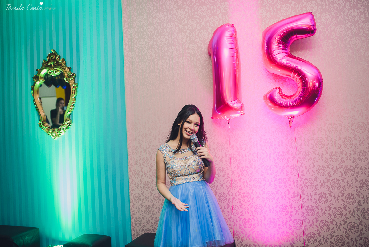 festa dos sonhos da Yasmin, aniversário de 15 anos, festa de princesa, tema carrossel, debutante Yasmin, festa em vitória es, no cerimonial o mais legal, decoração linda de 15 anos, festa maravilhosa, festa rosa e azul, 15 anos