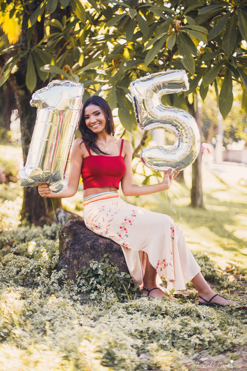 looks para ensaio de 15 anos, o que vestir para meu ensaio de 15 anos, fotos em 15 anos em Vitória ES, fotógrafa especializada em book de 15 anos, fotos no por do sol da Ilha do Frade, fotos em família, o que vestir nas minhas fotos em família, tássila 