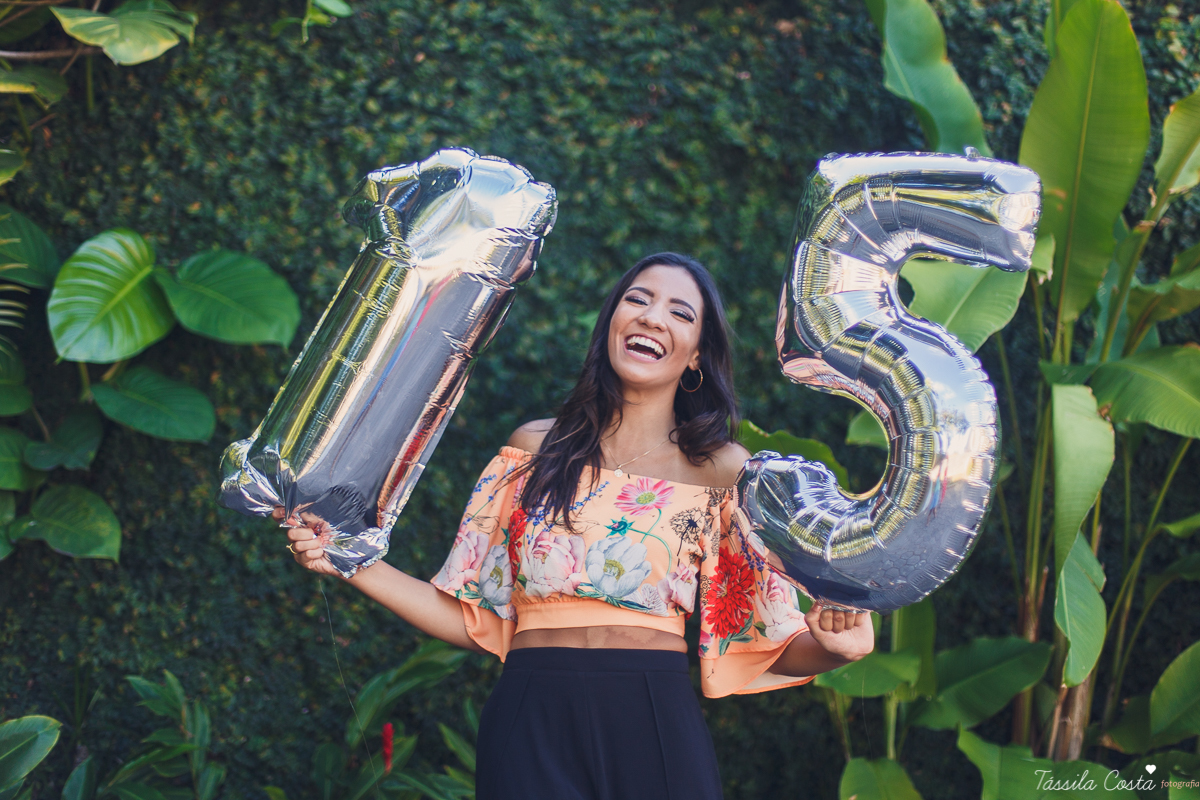 looks para ensaio de 15 anos, o que vestir para meu ensaio de 15 anos, fotos em 15 anos em Vitória ES, fotógrafa especializada em book de 15 anos, fotos no por do sol da Ilha do Frade, fotos em família, o que vestir nas minhas fotos em família, tássila 