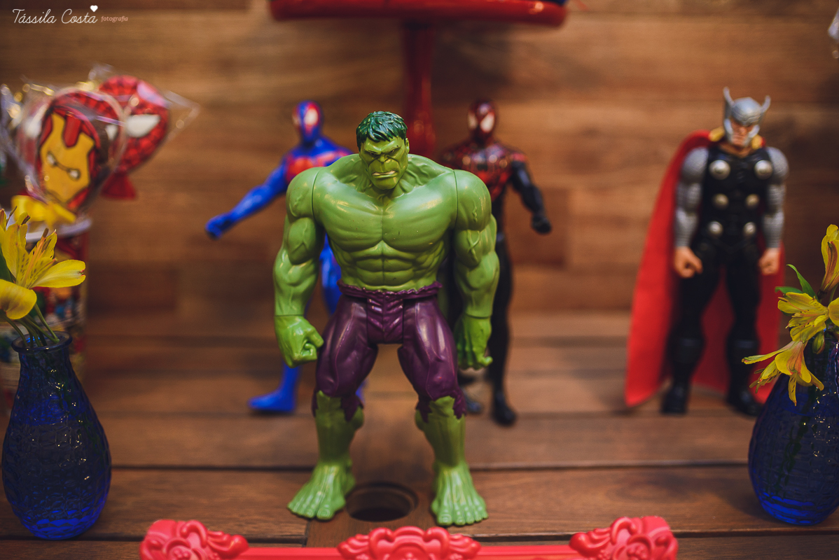 festa de 3 anos do antônio, que aconteceu em Manguinhos Serra, festa no tema Os Vingadores, festa de menino, com direito à Homem-aranha fantasiado, decoração da Mamalujo Decorações, Carla Sales, com fotos da T&aacu