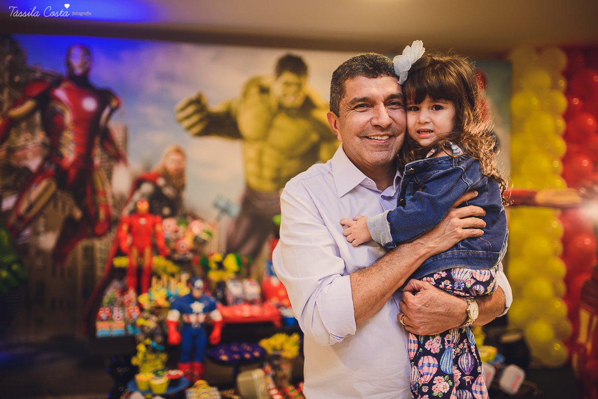 festa de 3 anos do antônio, que aconteceu em Manguinhos Serra, festa no tema Os Vingadores, festa de menino, com direito à Homem-aranha fantasiado, decoração da Mamalujo Decorações, Carla Sales, com fotos da T&aacu