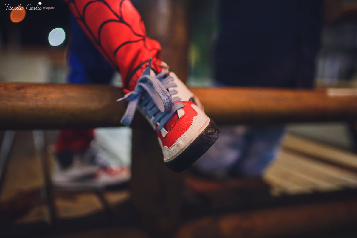 festa de 3 anos do antônio, que aconteceu em Manguinhos Serra, festa no tema Os Vingadores, festa de menino, com direito à Homem-aranha fantasiado, decoração da Mamalujo Decorações, Carla Sales, com fotos da T&aacu