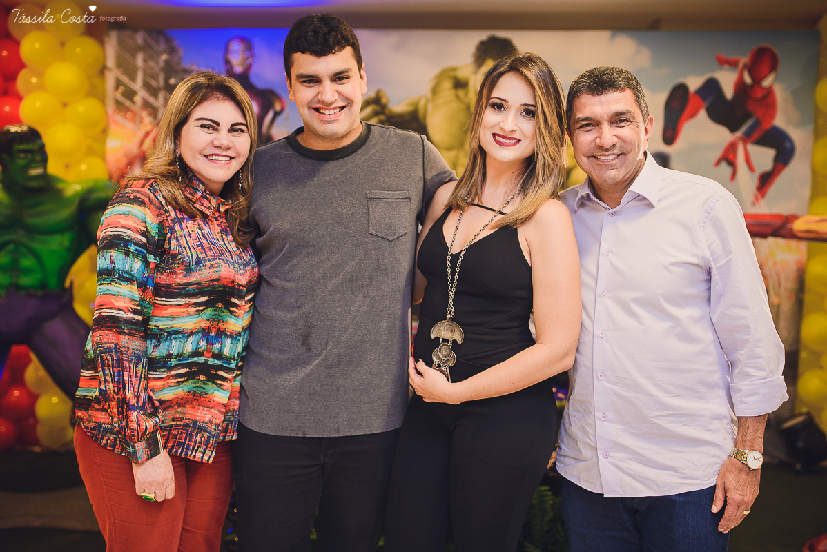 festa de 3 anos do antônio, que aconteceu em Manguinhos Serra, festa no tema Os Vingadores, festa de menino, com direito à Homem-aranha fantasiado, decoração da Mamalujo Decorações, Carla Sales, com fotos da T&aacu