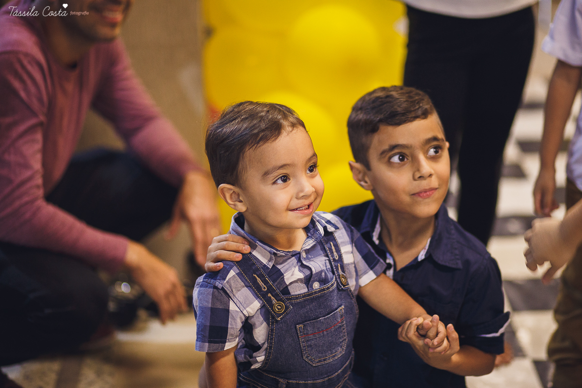 festa de 3 anos do antônio, que aconteceu em Manguinhos Serra, festa no tema Os Vingadores, festa de menino, com direito à Homem-aranha fantasiado, decoração da Mamalujo Decorações, Carla Sales, com fotos da T&aacu