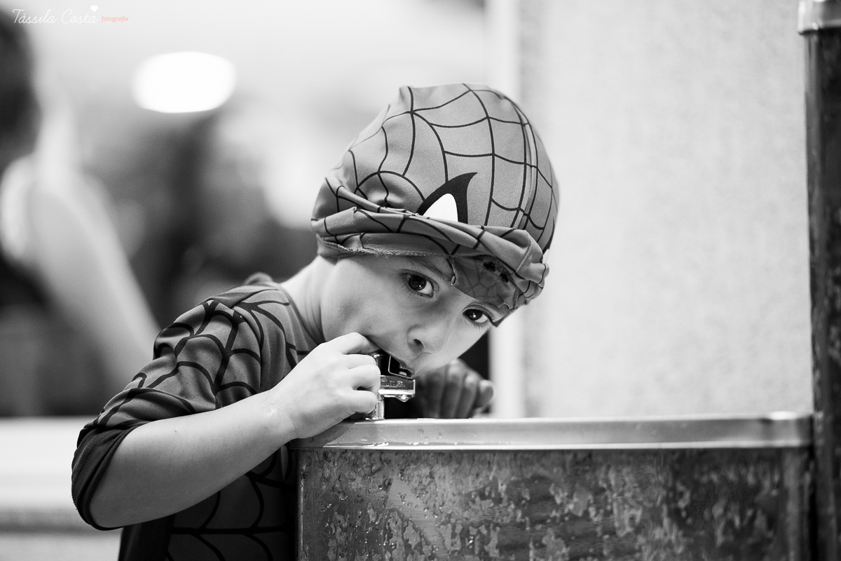 festa de 3 anos do antônio, que aconteceu em Manguinhos Serra, festa no tema Os Vingadores, festa de menino, com direito à Homem-aranha fantasiado, decoração da Mamalujo Decorações, Carla Sales, com fotos da T&aacu