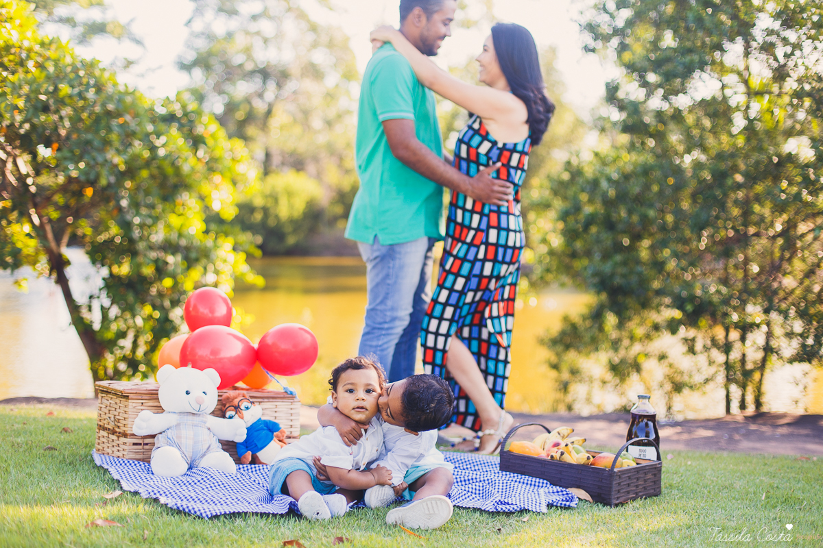 fotos de irmãos, feitas na Ilha do Frade, melhor local para fazer fotos externas em Vitória ES, melhor praia para fazer ensaio de família em Vitória ES, praias do Espírito Santo, lugares bonitos para conhecer em Vitória ES, tássila costa fotografia infant