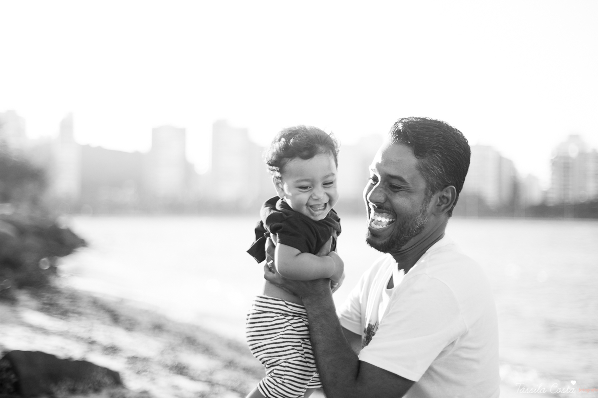 fotos de irmãos, feitas na Ilha do Frade, melhor local para fazer fotos externas em Vitória ES, melhor praia para fazer ensaio de família em Vitória ES, praias do Espírito Santo, lugares bonitos para conhecer em Vitória ES, tássila costa fotografia infant
