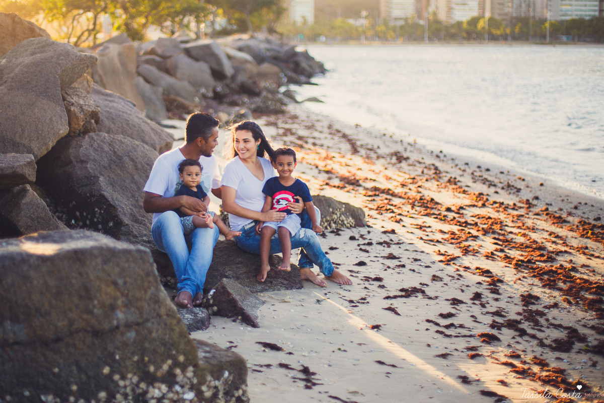 fotos de irmãos, feitas na Ilha do Frade, melhor local para fazer fotos externas em Vitória ES, melhor praia para fazer ensaio de família em Vitória ES, praias do Espírito Santo, lugares bonitos para conhecer em Vitória ES, tássila costa fotografia infant