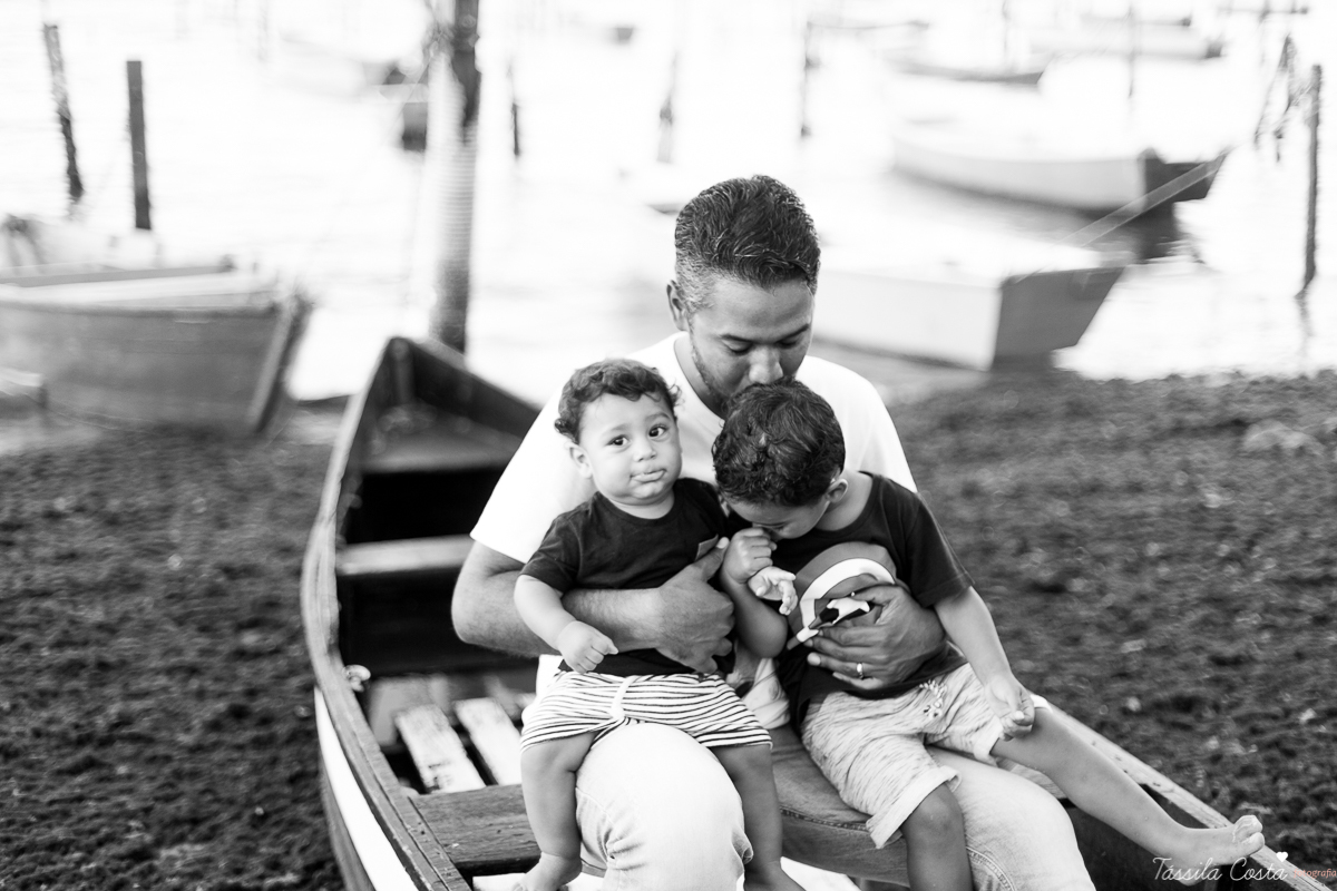 fotos de irmãos, feitas na Ilha do Frade, melhor local para fazer fotos externas em Vitória ES, melhor praia para fazer ensaio de família em Vitória ES, praias do Espírito Santo, lugares bonitos para conhecer em Vitória ES, tássila costa fotografia infant