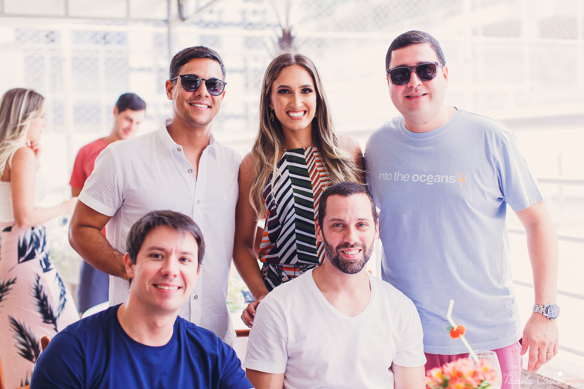 decoração para aniversário de 30 anos, festa linda para irmãs gêmeas, festa de 30 anos de gêmeas, bolo de Thais Gois, fotografia de Tássila Costa, fotógrafa em Vitória ES, fotografia de festa em vix ES, o que vestir no aniversário de 30 anos