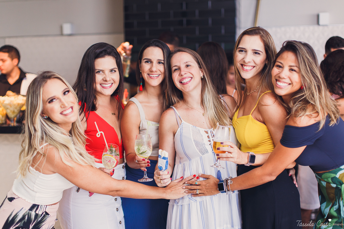 decoração para aniversário de 30 anos, festa linda para irmãs gêmeas, festa de 30 anos de gêmeas, bolo de Thais Gois, fotografia de Tássila Costa, fotógrafa em Vitória ES, fotografia de festa em vix ES, o que vestir no aniversário de 30 anos