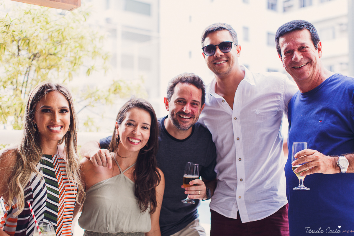 decoração para aniversário de 30 anos, festa linda para irmãs gêmeas, festa de 30 anos de gêmeas, bolo de Thais Gois, fotografia de Tássila Costa, fotógrafa em Vitória ES, fotografia de festa em vix ES, o que vestir no aniversário de 30 anos