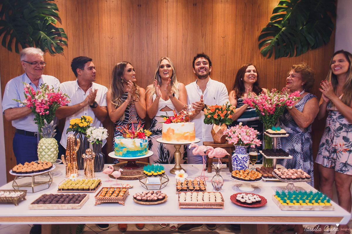 decoração para aniversário de 30 anos, festa linda para irmãs gêmeas, festa de 30 anos de gêmeas, bolo de Thais Gois, fotografia de Tássila Costa, fotógrafa em Vitória ES, fotografia de festa em vix ES, o que vestir no aniversário de 30 anos