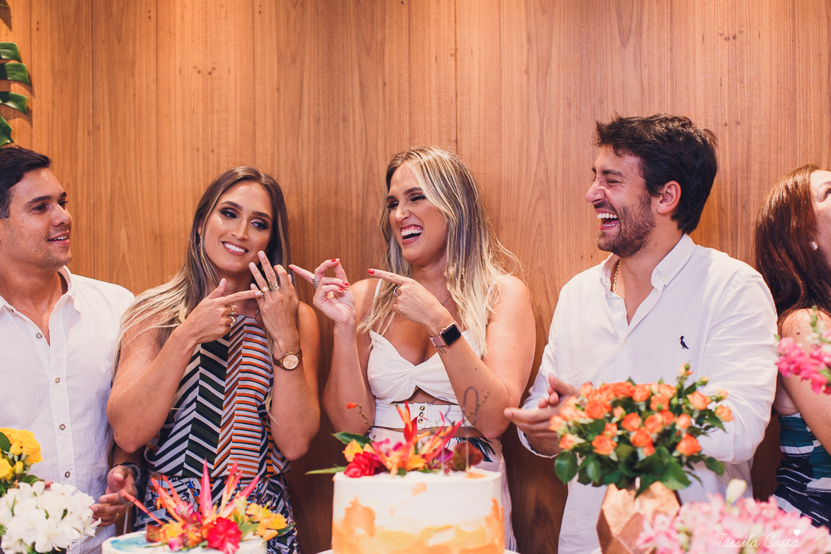 decoração para aniversário de 30 anos, festa linda para irmãs gêmeas, festa de 30 anos de gêmeas, bolo de Thais Gois, fotografia de Tássila Costa, fotógrafa em Vitória ES, fotografia de festa em vix ES, o que vestir no aniversário de 30 anos