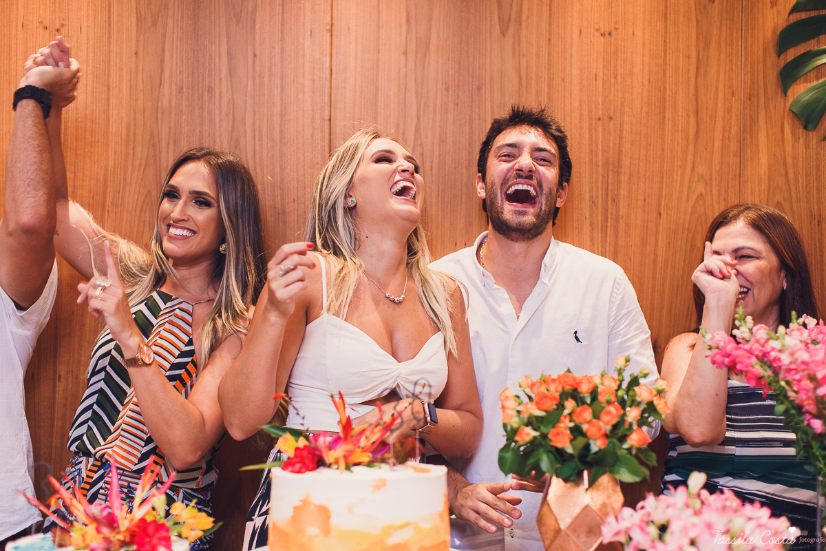 decoração para aniversário de 30 anos, festa linda para irmãs gêmeas, festa de 30 anos de gêmeas, bolo de Thais Gois, fotografia de Tássila Costa, fotógrafa em Vitória ES, fotografia de festa em vix ES, o que vestir no aniversário de 30 anos