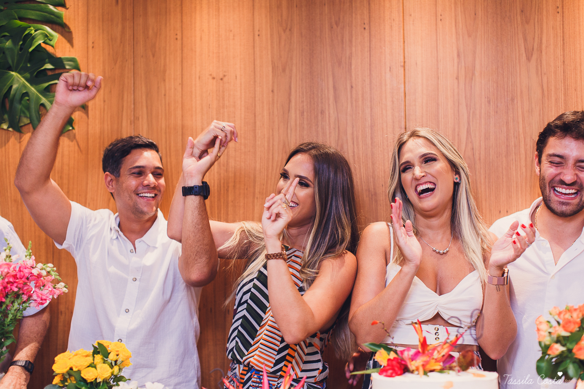 decoração para aniversário de 30 anos, festa linda para irmãs gêmeas, festa de 30 anos de gêmeas, bolo de Thais Gois, fotografia de Tássila Costa, fotógrafa em Vitória ES, fotografia de festa em vix ES, o que vestir no aniversário de 30 anos