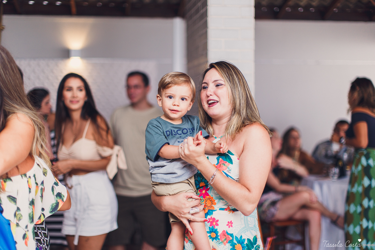 decoração para aniversário de 30 anos, festa linda para irmãs gêmeas, festa de 30 anos de gêmeas, bolo de Thais Gois, fotografia de Tássila Costa, fotógrafa em Vitória ES, fotografia de festa em vix ES, o que vestir no aniversário de 30 anos