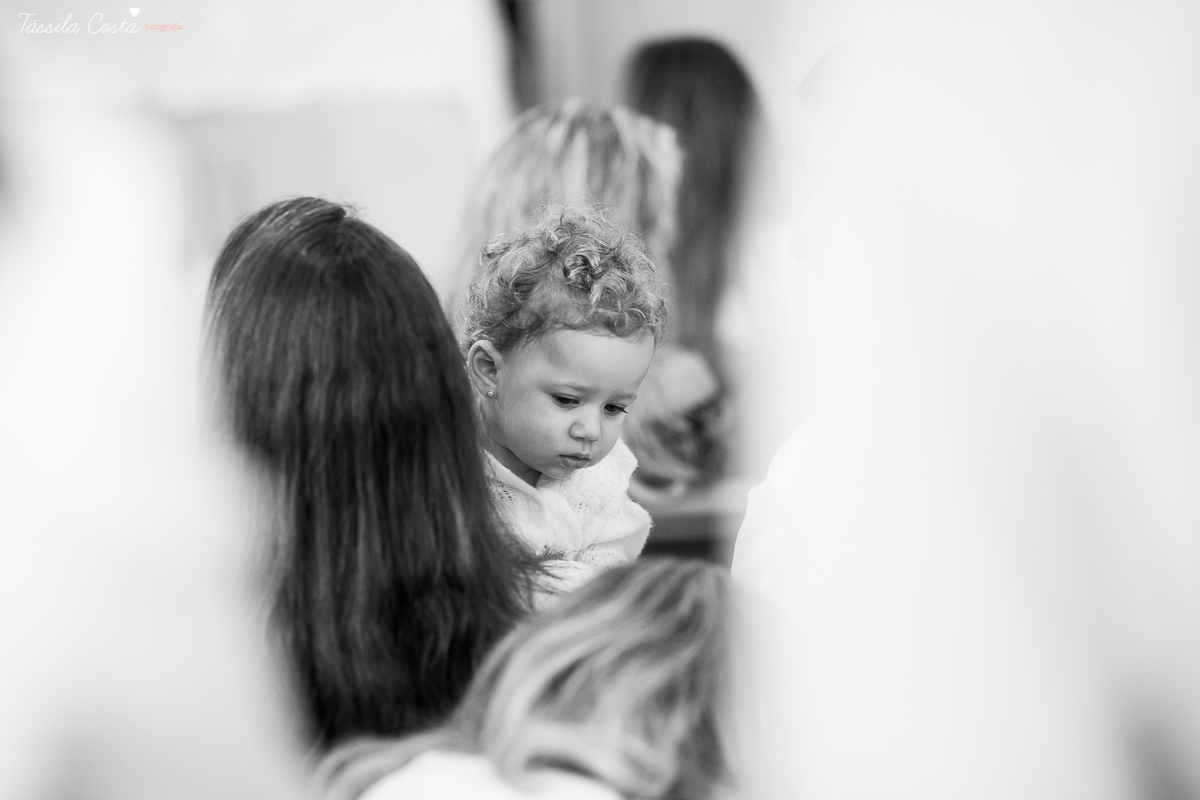 batizado em vitória es, na igreja são camilo, em camburi, fotos da família da valentina, batizado lindo e emocionante, fotos tássila costa, batizando domingo de manhã