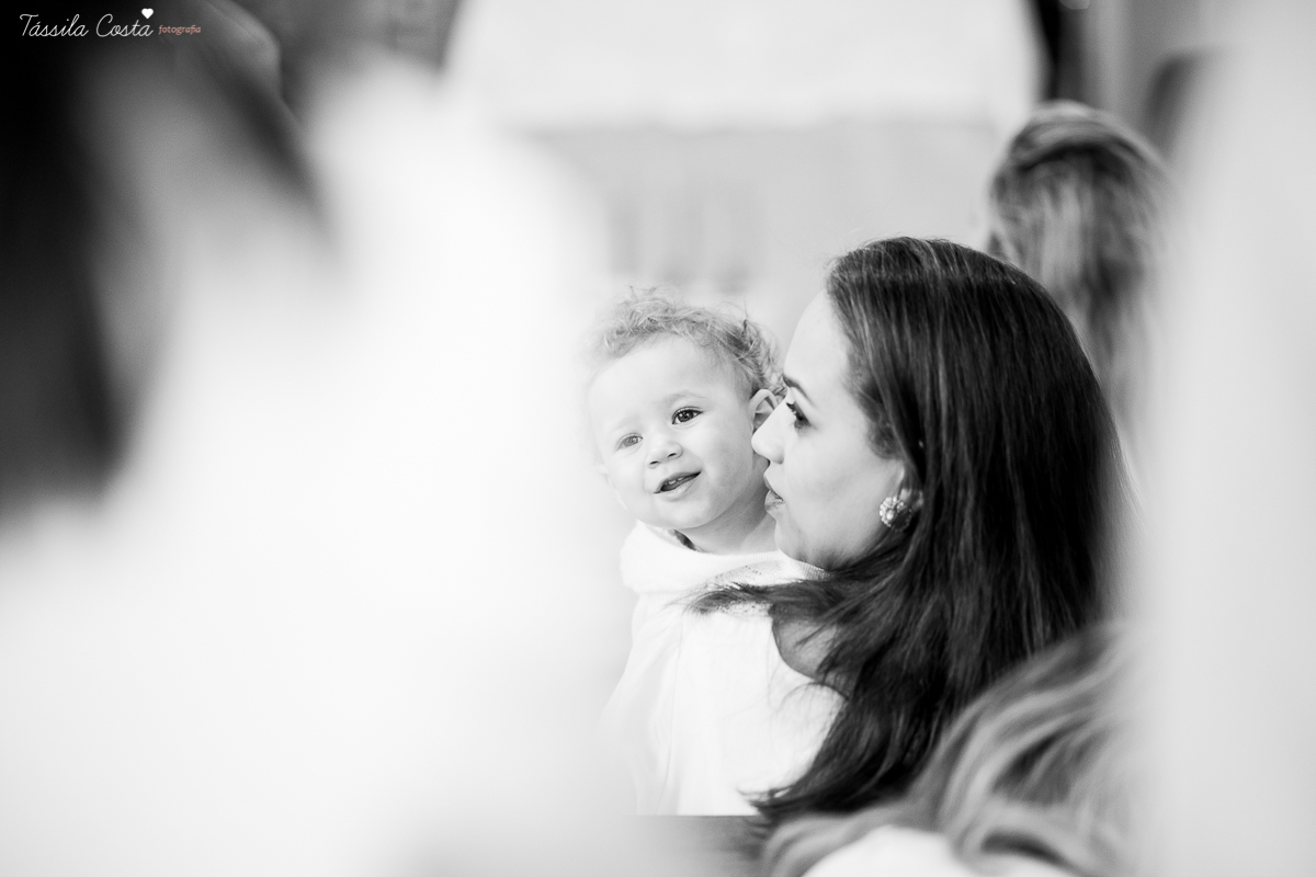 batizado em vitória es, na igreja são camilo, em camburi, fotos da família da valentina, batizado lindo e emocionante, fotos tássila costa, batizando domingo de manhã