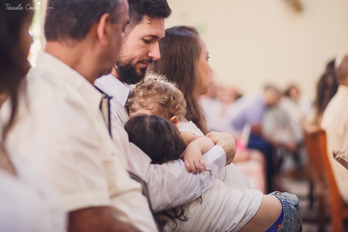 batizado em vitória es, na igreja são camilo, em camburi, fotos da família da valentina, batizado lindo e emocionante, fotos tássila costa, batizando domingo de manhã