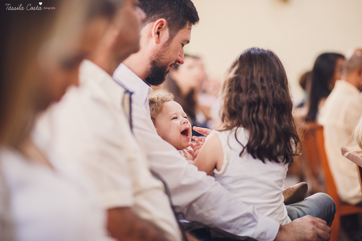 batizado em vitória es, na igreja são camilo, em camburi, fotos da família da valentina, batizado lindo e emocionante, fotos tássila costa, batizando domingo de manhã