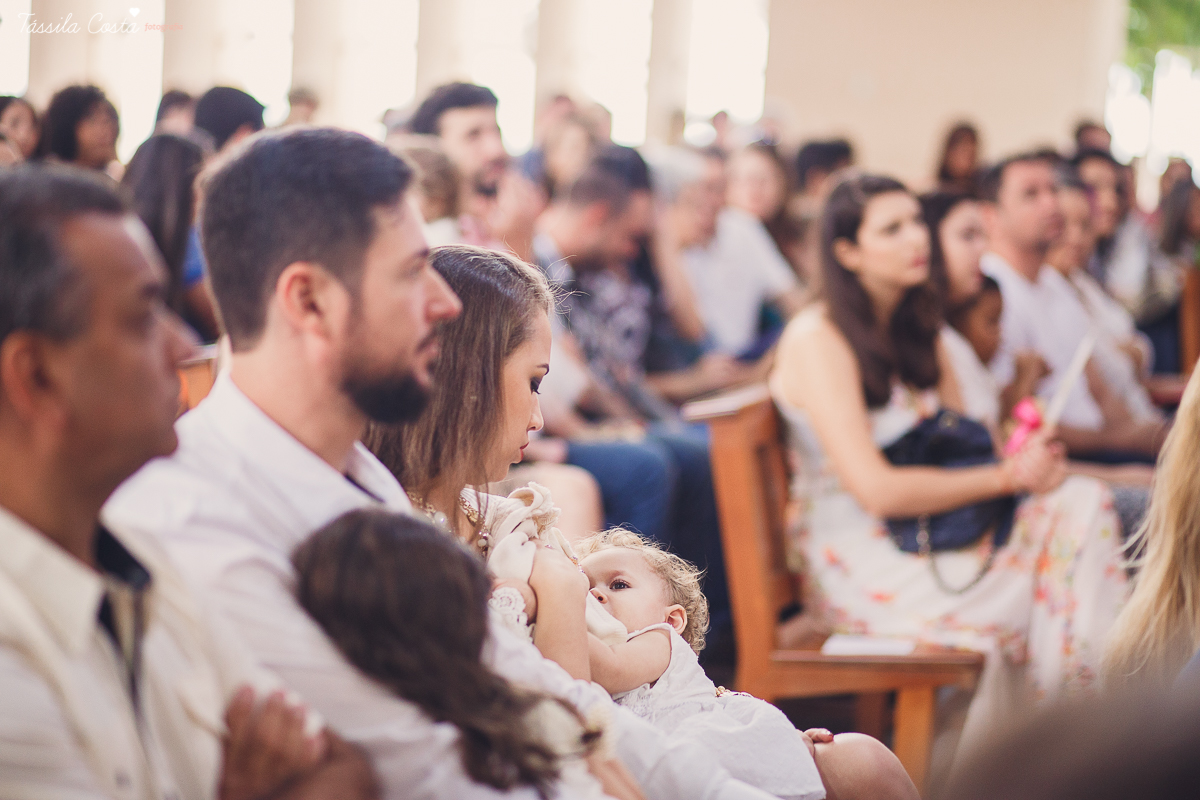 batizado em vitória es, na igreja são camilo, em camburi, fotos da família da valentina, batizado lindo e emocionante, fotos tássila costa, batizando domingo de manhã