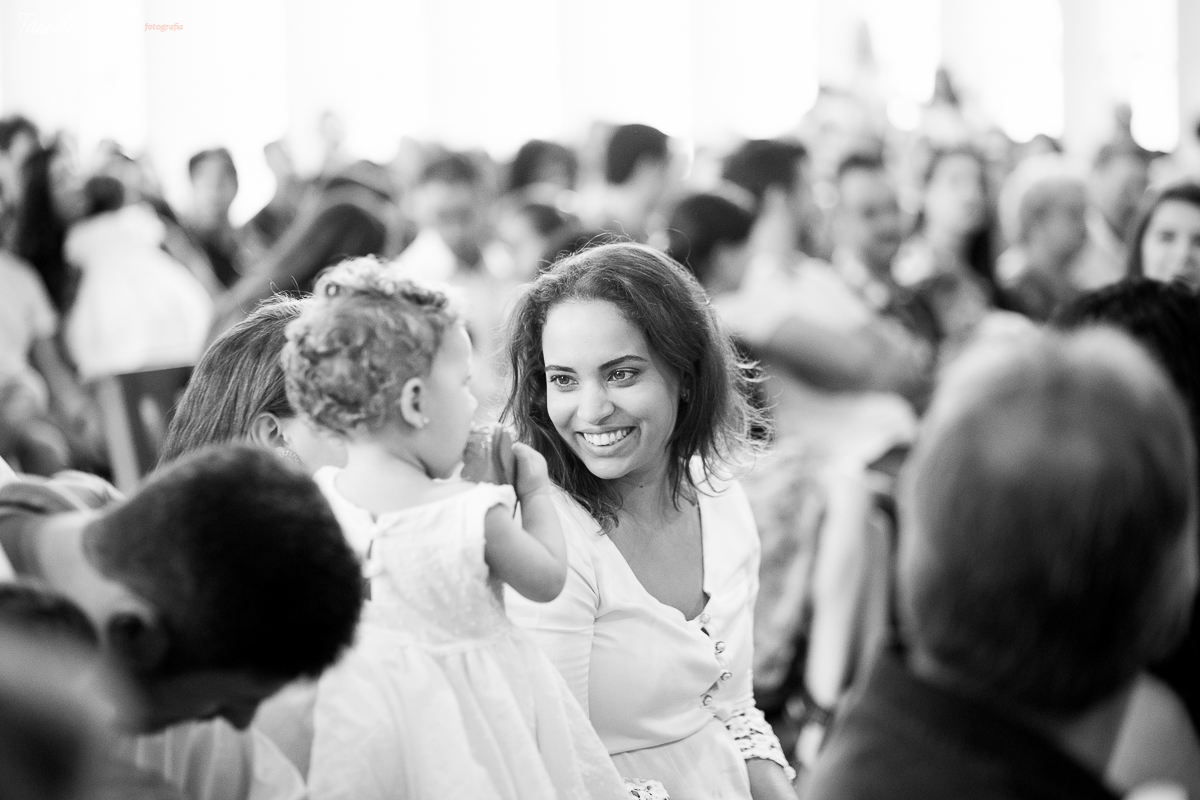batizado em vitória es, na igreja são camilo, em camburi, fotos da família da valentina, batizado lindo e emocionante, fotos tássila costa, batizando domingo de manhã