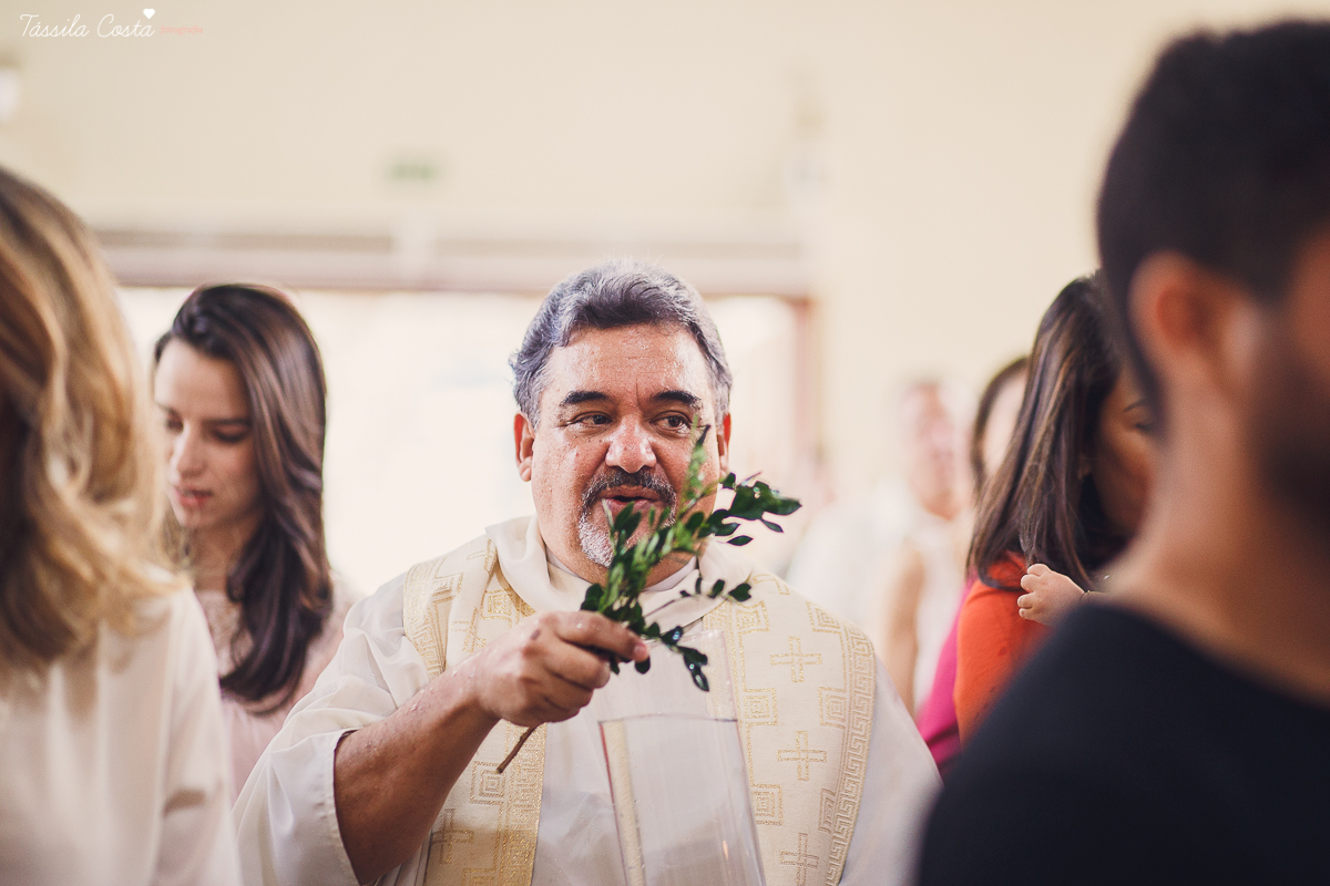 batizado em vitória es, na igreja são camilo, em camburi, fotos da família da valentina, batizado lindo e emocionante, fotos tássila costa, batizando domingo de manhã