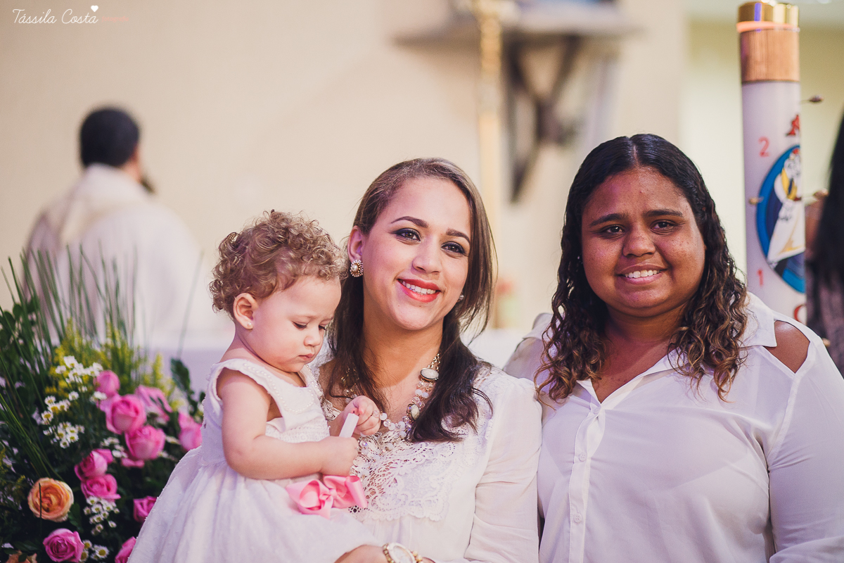 batizado em vitória es, na igreja são camilo, em camburi, fotos da família da valentina, batizado lindo e emocionante, fotos tássila costa, batizando domingo de manhã