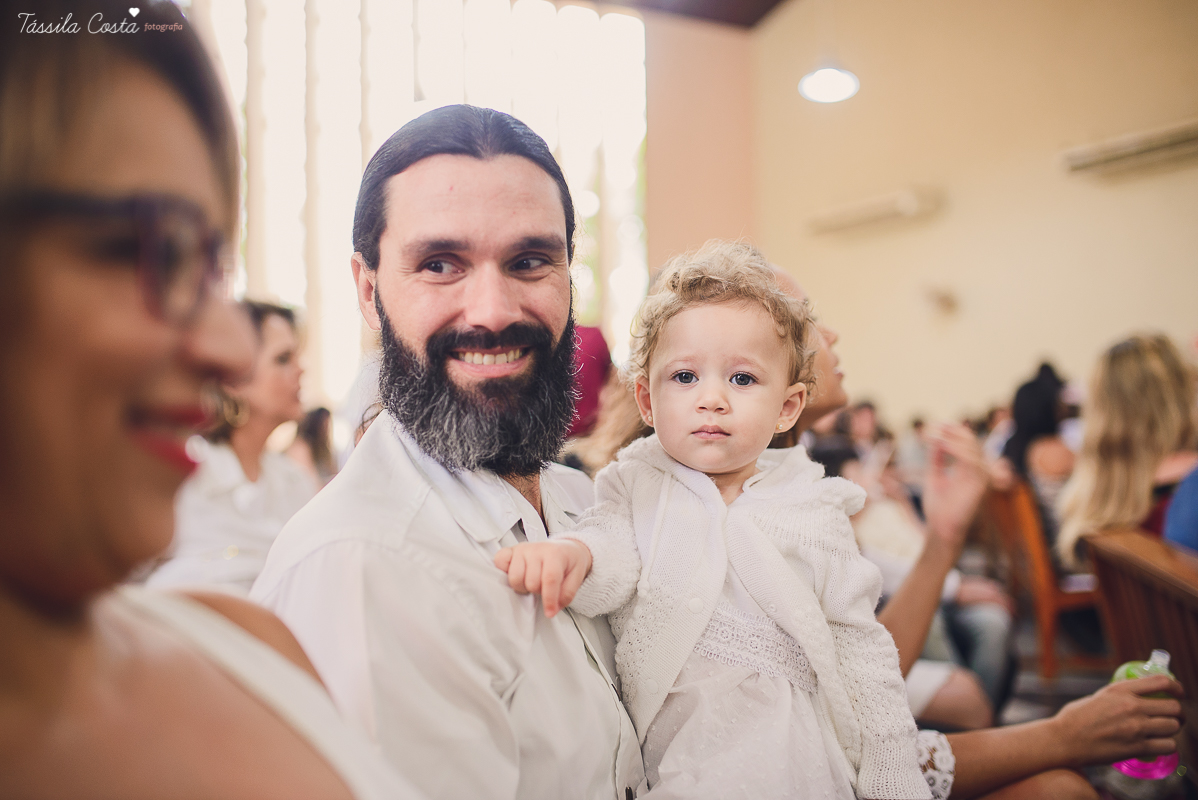 batizado em vitória es, na igreja são camilo, em camburi, fotos da família da valentina, batizado lindo e emocionante, fotos tássila costa, batizando domingo de manhã